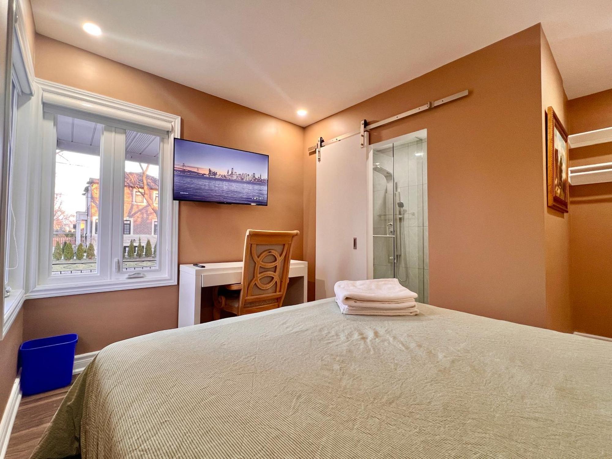 Upgraded Rooms With Bath 7-Min To Subway Near Downsview Rogers Stadium Торонто Екстер'єр фото
