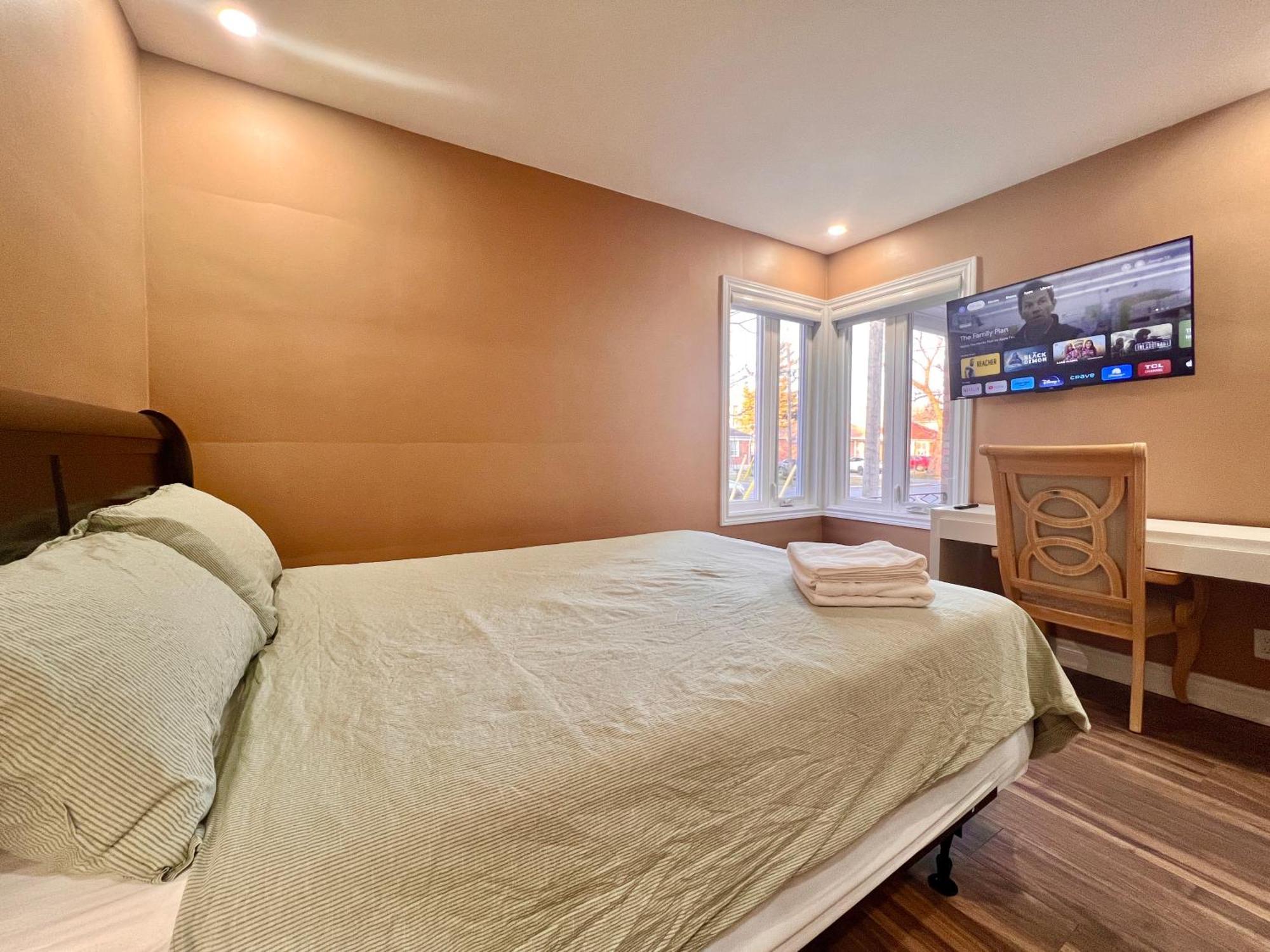 Upgraded Rooms With Bath 7-Min To Subway Near Downsview Rogers Stadium Торонто Екстер'єр фото